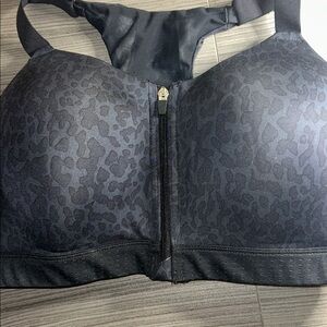 NWT Front Zip Sports Bra 1X (Fits 38DD–40D) High Support Black Leopard Print